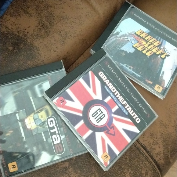 Grand Theft Auto GTA The Classic Collection - Picture 2 of 8